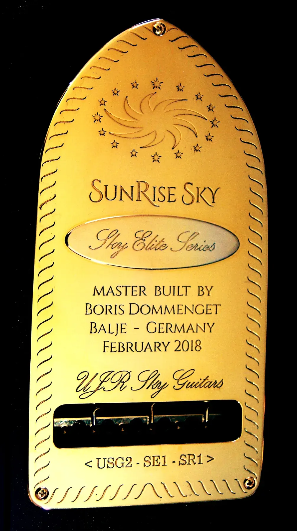 Placa trasera grabada «SunRise Sky», Sky Elite Series, construida por Boris Dommenget en febrero de 2018