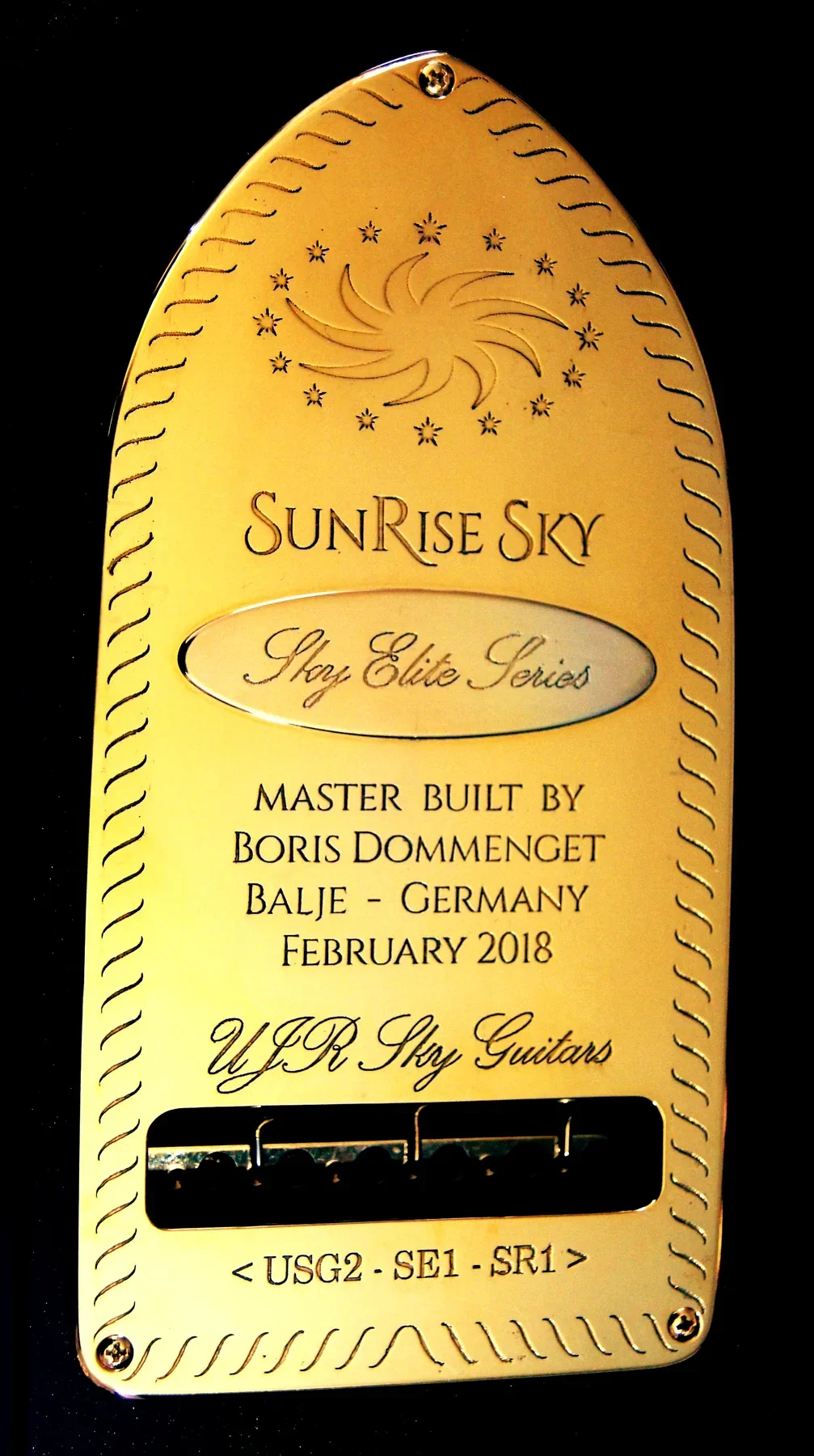 Placa trasera grabada «SunRise Sky», Sky Elite Series, construida por Boris Dommenget en febrero de 2018