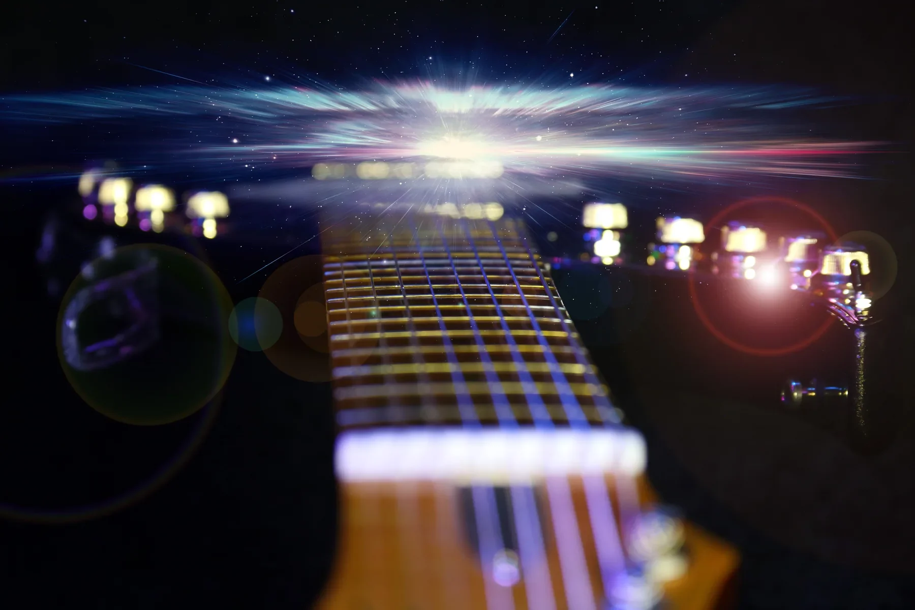Mástil de una Sunset Elite en perspectiva, con los mandos iluminados y un fondo de estrellas